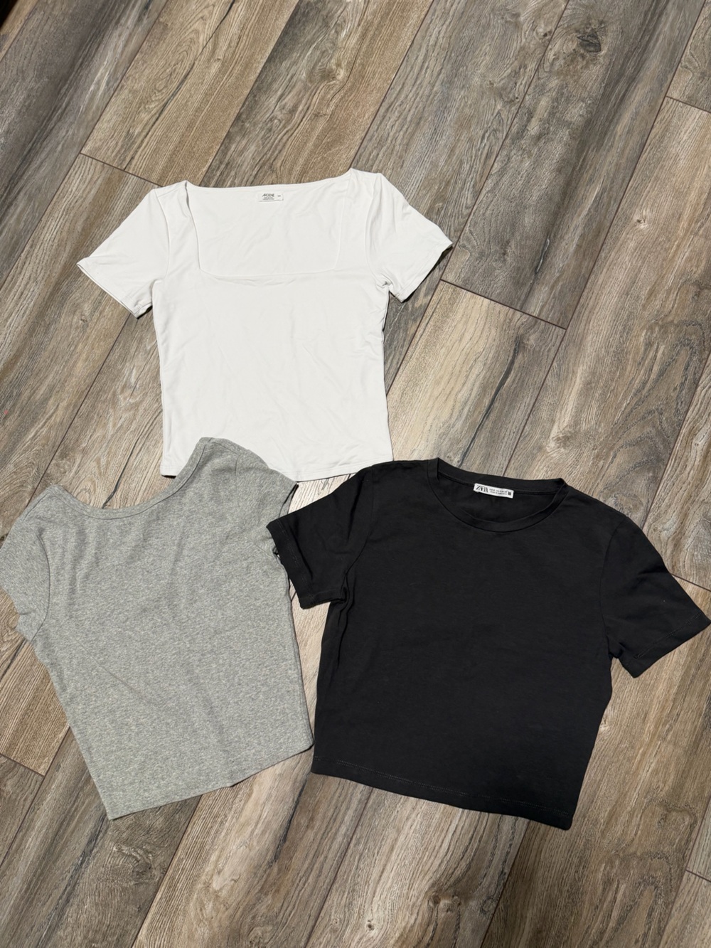 Short sleeves bundle Trio in dark grey , White & Gray